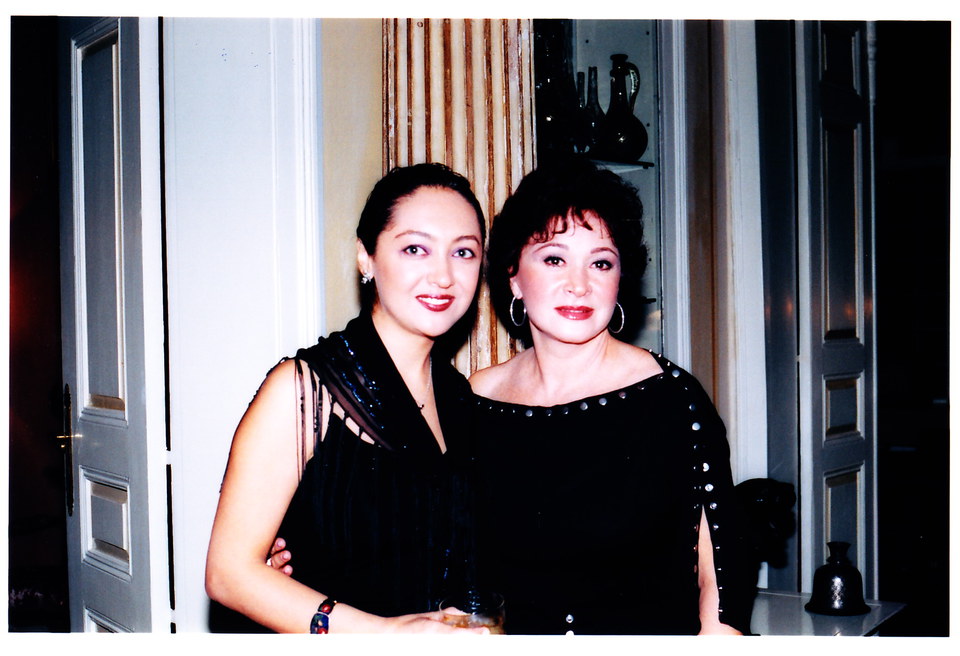 Niki Karimi & Lebleba