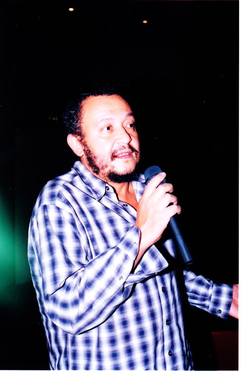 Jilani Saadi, presenting his film Khorma, Enfant du Cimetiere